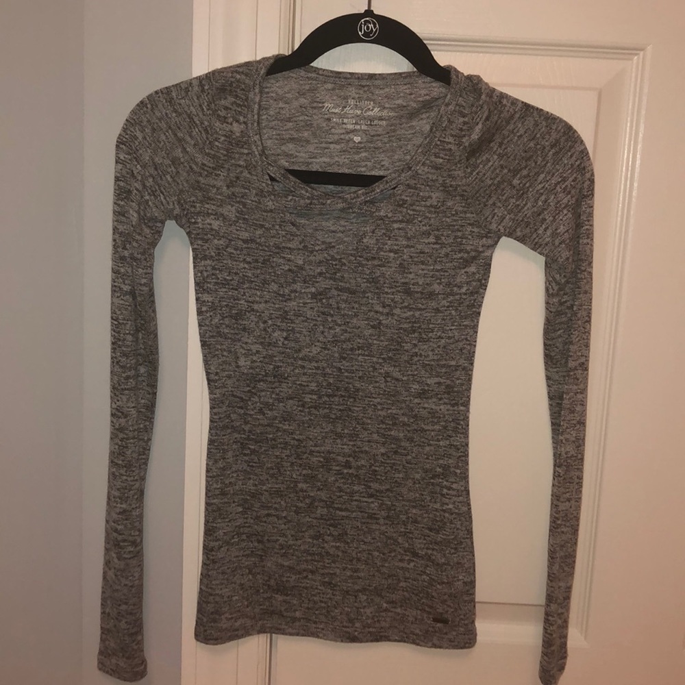Grey ling sleeved shirt